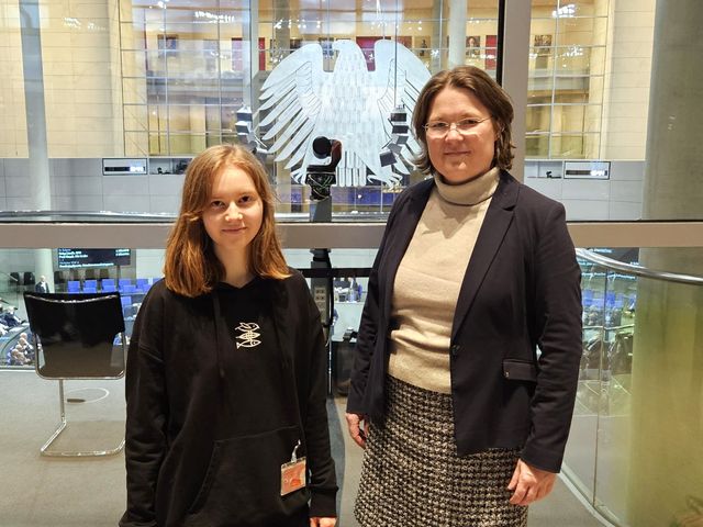 Wolfsdebatte im Bundestag: Lübcke dankt 19-Jähriger für Faktencheck